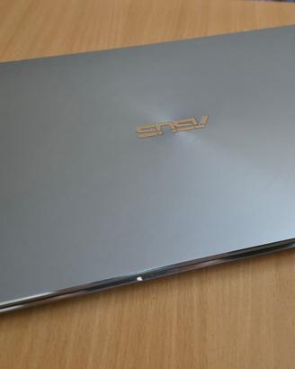 ASUS-ZENBOOK-13"- I7 8 RAM SSD 256-INVDIA-2G