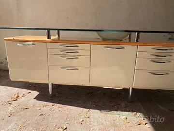 Mobile per studio dentistico