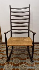 Sedia a Dondolo in legno massello Vintage anni '60