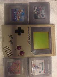 Nintendo gameboy più giochi