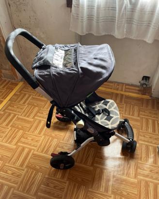 Passeggino leggero e compatto