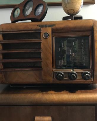 Radio e mobile giradischi anni 40