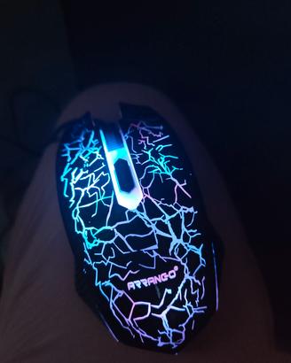 mouse con luci LED 
