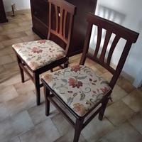 Coppia sedie in legno con cuscini( no spedizione)