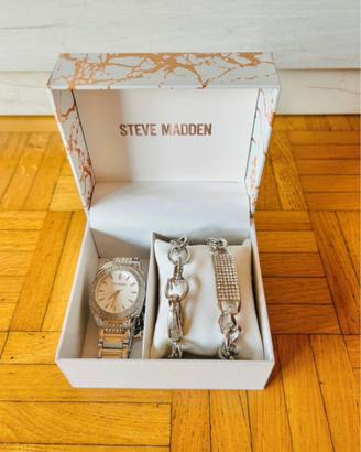Orologio e bracciali Steve Madden