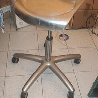 Sgabello Tecnico in ALLUMINIO – Design Industriale