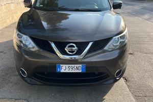 NISSAN QASHQAI 1.5 dCi TEKNA – TETTO PANORAMICO
