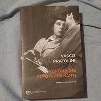 Libro Cronache di poveri amanti