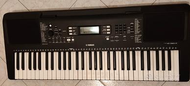 Yamaha PSR E363
