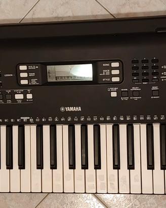 Yamaha PSR E363
