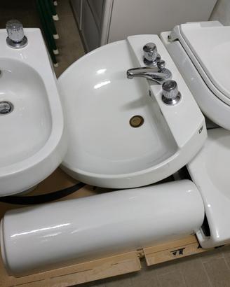 Sanitari e rubinetteria bagno
