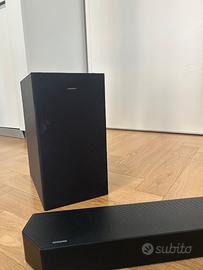 Soundbar Samsung HW-Q600B con subwoofer – Dolby At