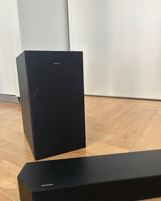 Soundbar Samsung HW-Q600B con subwoofer – Dolby At