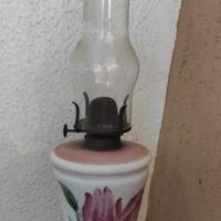 Lumi antichi in ceramica dipinta a mano