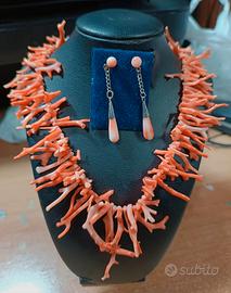 collana e orecchini in corallo 