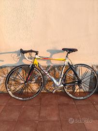 bici da corsa carbonio 