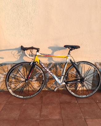 bici da corsa carbonio 