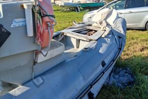 Gommone 5mt. Più motore