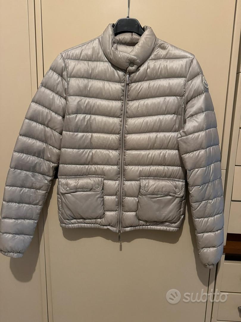 Moncler piumino 100 grammi best sale