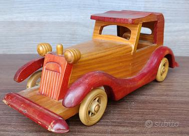 AUTO D'EPOCA IN LEGNO 