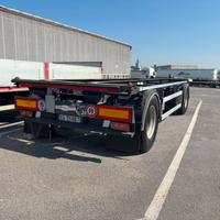 Rimorchio porta container