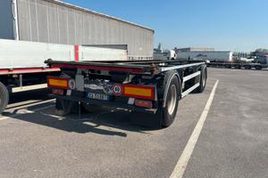 Rimorchio porta container