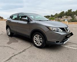 Nissan Qashqai N-Vision/1.5 110 CV/CAMERA/NAVI/LED