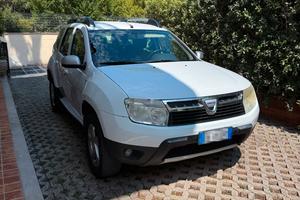 Dacia Duster 1.6 benzina 4x2  unico