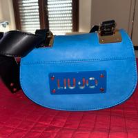 Borsa Liu-Jo in pelle e con rifiniture dorate!