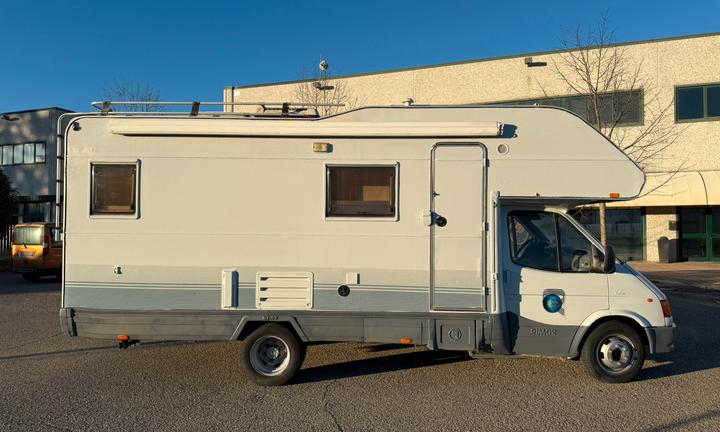 Rimor SUPER BRIG 679FORD 2.5 TD 6 POSTI ARIA CABIN