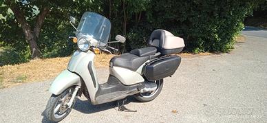 scooter  Aprilia scarabeo 150