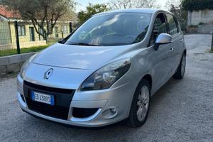 RENAULT SCANIC X-MODE