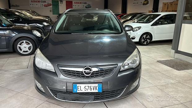 Opel Astra Astra Sports Tourer 1.7 cdti Cosmo 110c