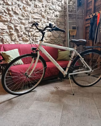 Bici da passeggio con marcie 28