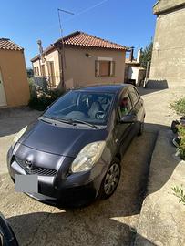 TOYOTA YARIS AUTOMATICA