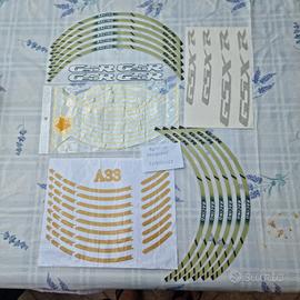 Set adesivi per cerchioni color oro, per Suzuki 