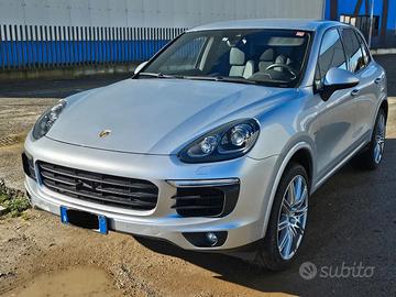Porsche Cayenne  15 16 17
