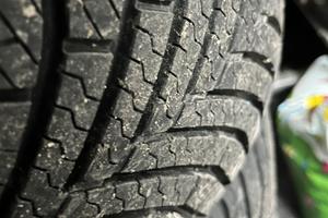 Pneumatici quattro stagioni 195 45 r16