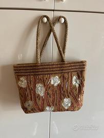 Borsa in perline e paillettes