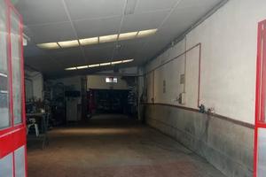 Capannone commerciale