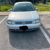 VW Golf impeccabile quasi nuova unico proprietario