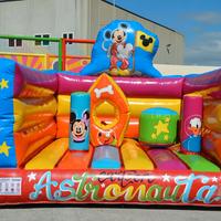 Saltarello Gonfiabile per Bambini con Ostacoli