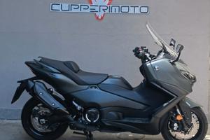 Yamaha TMAX 560