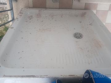 piatto doccia 80×80