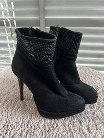 Stivali tacco spillo borchie