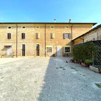 CASA DI CORTE A CINGIA DE' BOTTI