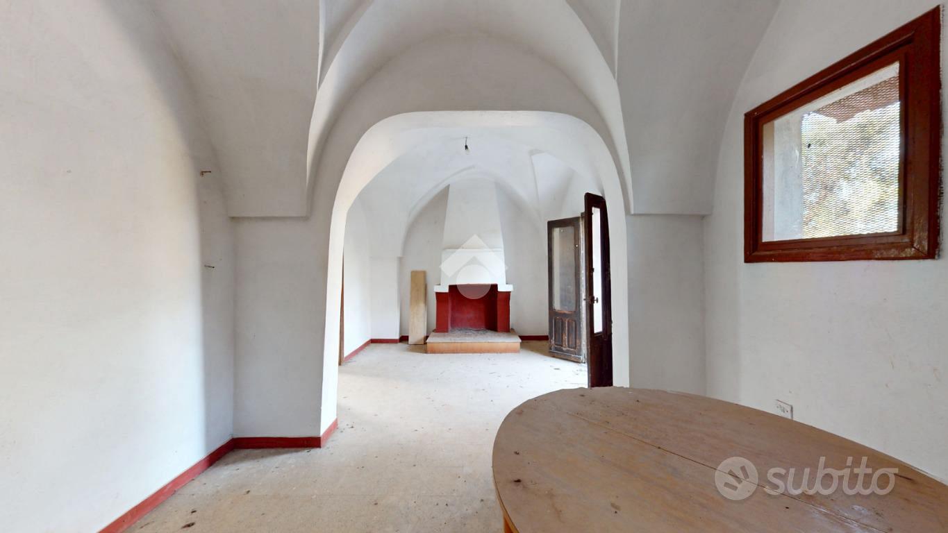 VILLA SINGOLA A BRINDISI - Altro