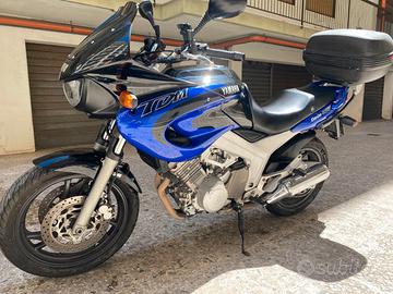 YAMAHA TDM 850