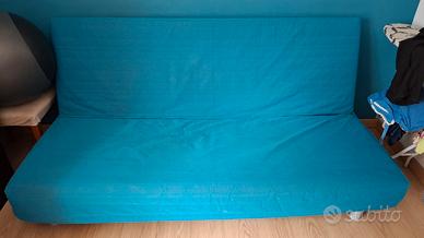 Divano letto e  scrivania con sedia girevole