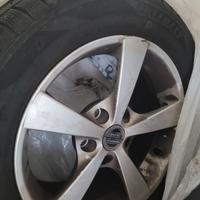 Opel astra:Cerchi e Gomme invernali 205 60 R16 92H